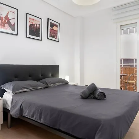 Orleans - 3 Bedrooms - Open Kitchen Appartement
